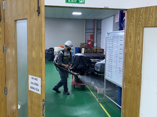Diệt côn trùng nhà máy tại Thủ Thừa – Có cần ngừng sản xuất không?