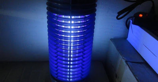 Diệt côn trùng bằng ánh sáng UV công nghệ mới nhất 2025